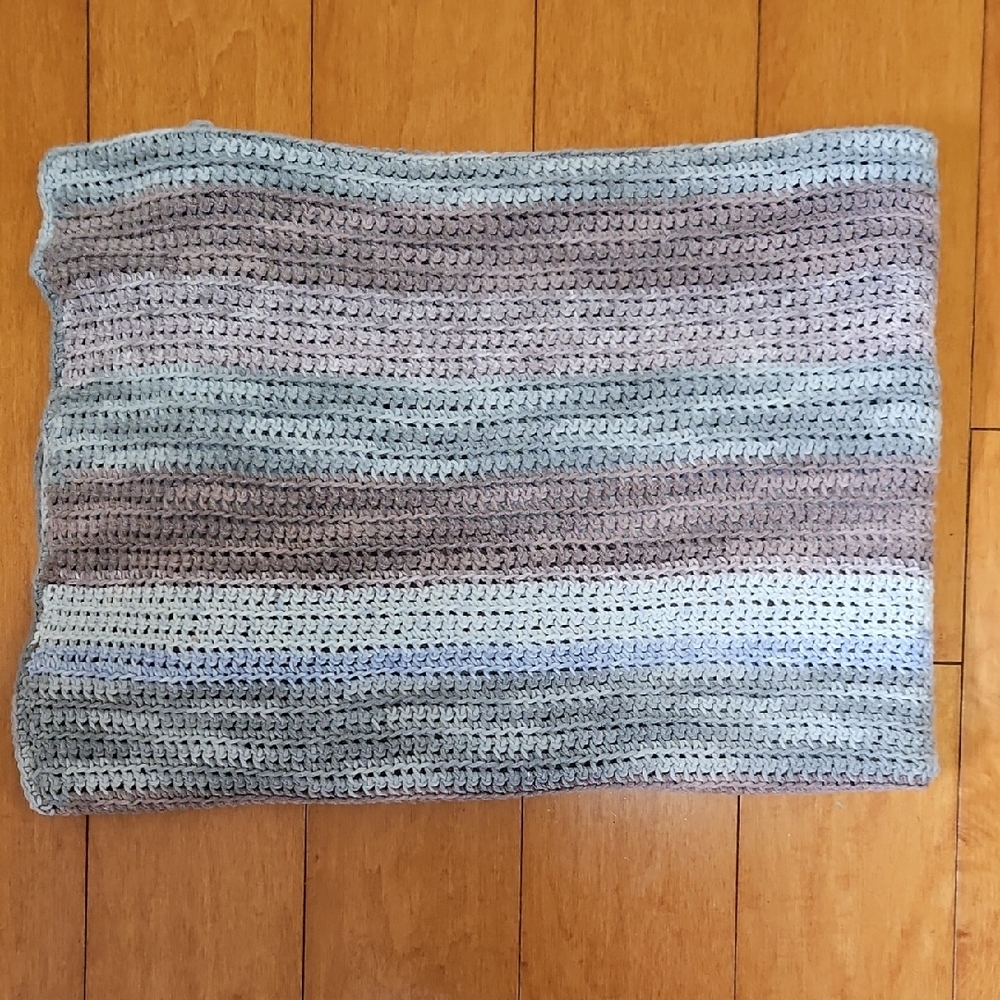 Neutral Striped Crochet Throw Blanket - Soft Multicolor